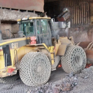 Manufacturer of Loader Tyre Protector Chain 26.5r25 for Steel Mill